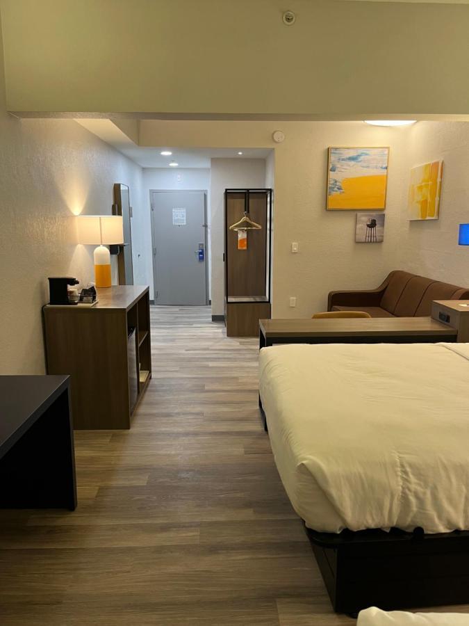 Comfort Suites Clearwater - Dunedin Exterior foto
