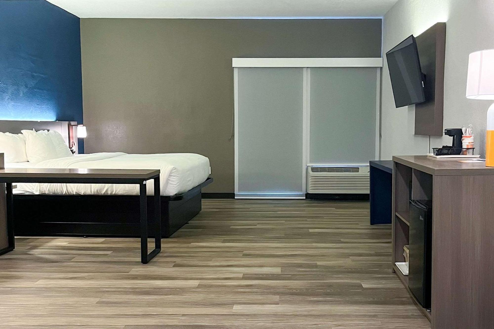 Comfort Suites Clearwater - Dunedin Exterior foto